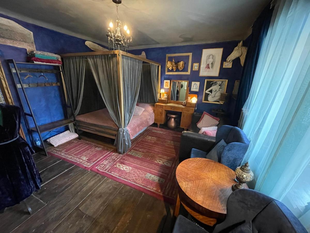 Decadent Art Club Apartment Cesky Krumlov Bagian luar foto